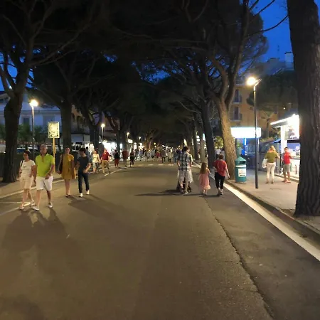 Lägenhet Alba D'oro Solo Famiglie